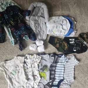 Newborn clothing bundle
